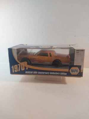 De colección NAPA Años 70 NASCAR Edición 50 Aniversario Cale Yarborough Foto 1 de 4