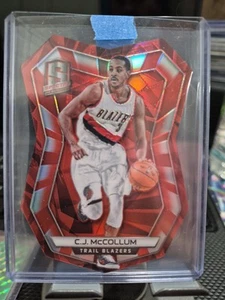 2015-16 Panini Spectra Red Die-Cut Prizm /25 CJ McCollum #61 - Picture 1 of 2