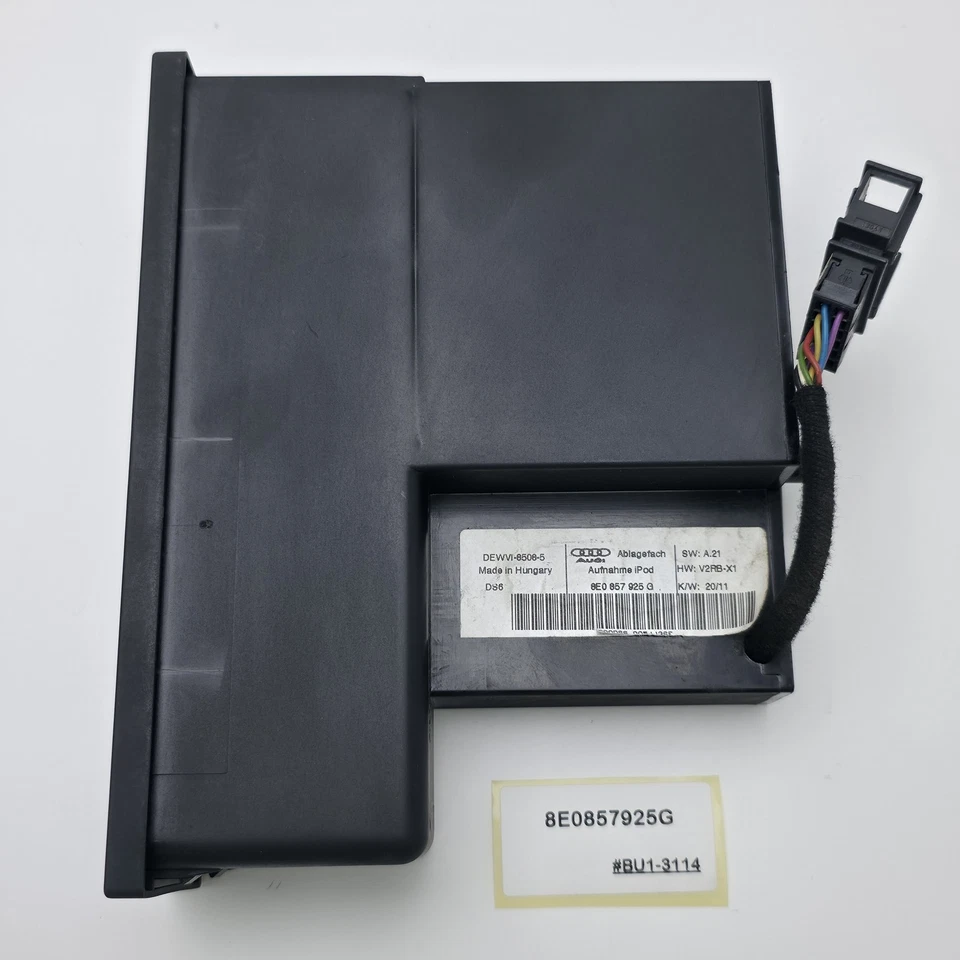 Guantera de almacenamiento Audi A4 2005-2008/muelle para iPod 8E0857925G Foto 1 de 4