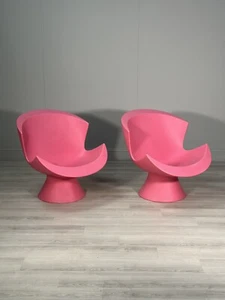 Pair Of Karim Rashid For Label Kite Lounge Chairs - Picture 1 of 13