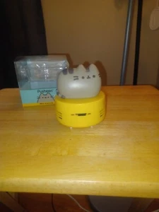 Pusheen Box Exclusive Pusheen Mini Vacuum New in Box - Picture 1 of 4