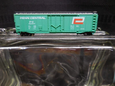 BACHMANN Vintage N-Scale, Penn Central Reefer, car # 160647, model trains - Image 1 of 4