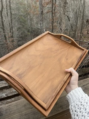 Juego de 2 bandejas anidadoras vintage de teca genuina con asas hechas en Tailandia MCM Foto 1 de 4