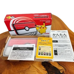 Consola Pokémon Monster Ball Nintendo NEW2DS LL en perfecto estado - Imagen 1 de 8