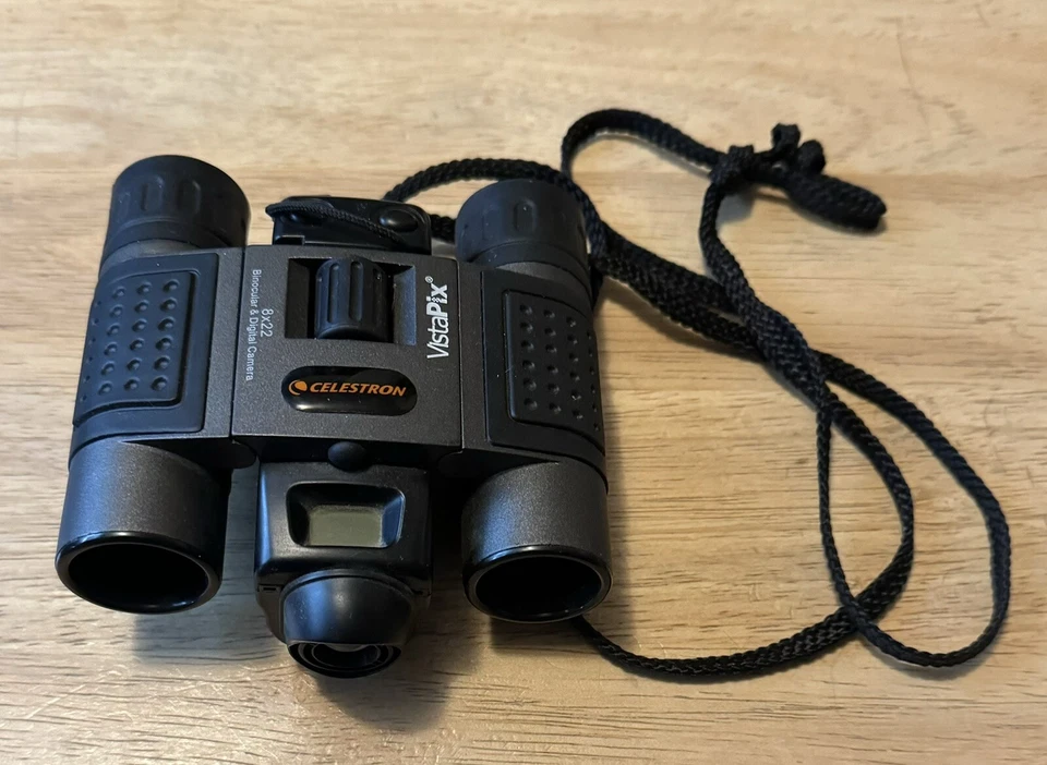 Celestron VistaPix 8x22 Binoculars & Digital Camera - Image 1 of 3