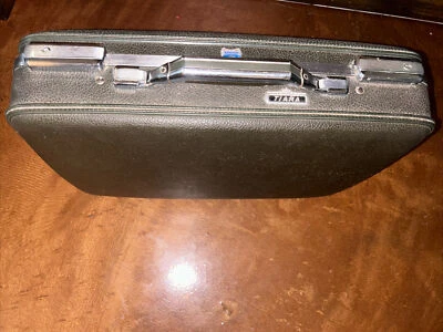 RARE Vtg American Tourister Briefcase Tiara Hard Case Gree Retro Luggage 18 X 13 - Image 1 of 4