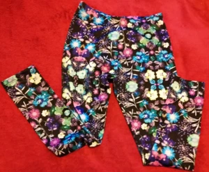 GIRLS MULTICOLOUR STRETCHY LEGGINGS/JEGGINGS. AGE 9 yrs /134cm - Picture 1 of 4