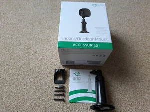 Arlo VMA1000B-10000S Adjustable Indoor/Outdoor Mount in Black - Picture 1 of 1