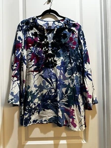 Chico’s White/Blue Floral Embroidered Tunic Sz 2(12/14) Split Vneck 3/4 Sleeves - Picture 1 of 6