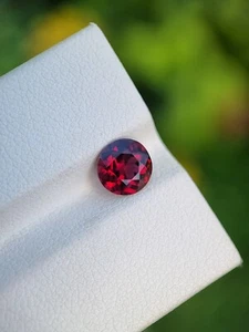 Piedra preciosa granate rojo natural suelta corte redondo facetado sin tratar de Afganistán - Imagen 1 de 4