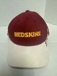 Vintage Washington Redskins Mütze Cap NFL weinrot & weiß Feder bestickt - Bild 1 von 6