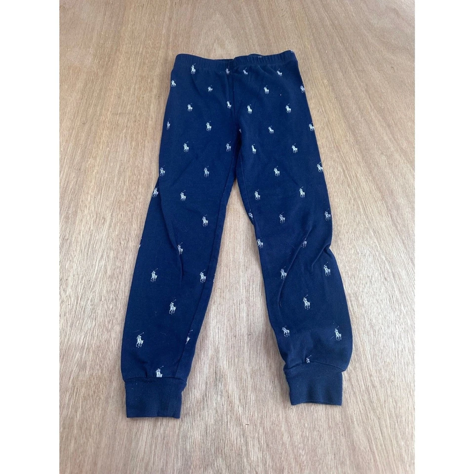 Pantalones deportivos Polo Ralph Lauren para niños pequeños 5 azul marino con estampado de pony con puños Foto 1 de 4