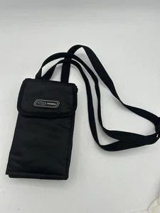 Cartera de viaje bandolera triple pliegue de nailon negra fósil con correa ajustable - Imagen 1 de 8
