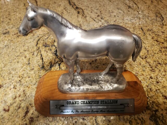 Troféu Para Campeonato De Xadrez Cavalo Branco Verito - Troféu