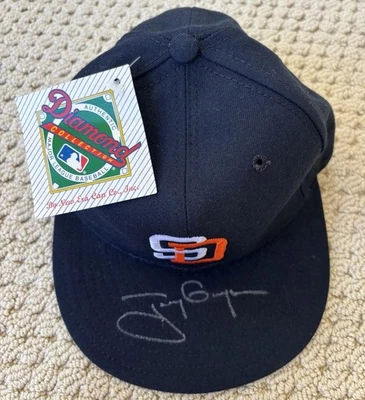Gorra modelo jugador New Era auténtica firmada por Tony Gwynn BAS Auto SD Padres Foto 1 de 4