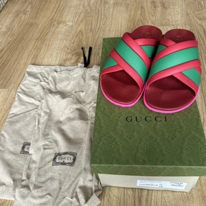 Gucci Womens Rubber Web Striped Sandals new in the box and dust bag size eu 38 - Picture 1 of 9