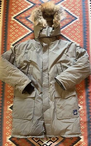 Vintage Snow Goose (Canada Goose) Down Khaki Parka RARE size 44/large Fur Hood - Picture 1 of 24
