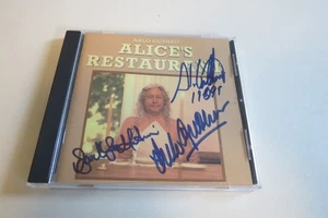 Arlo Guthrie.  1996 CD.  Alice's Restaurant. SIGNED by Arlo, Sarah Lee Guthrie+ - Bild 1 von 6