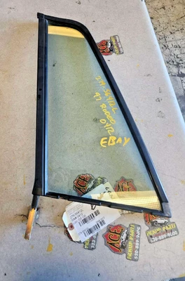 94-97 Honda Passport 91-94 Isuzu Rodeo LEFT DRIVER Rear Vent Glass Window - Imagem 1 de 4