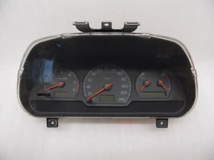 Volvo S40 Tacho Tachometer Kombiinstrument instrument cluster 30889704 - Picture 1 of 9