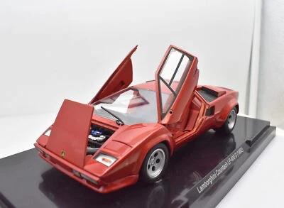 Modellino auto Lamborghini Countach LP 400 S scala 1:24 diecast modellismo asta - Immagine 1 di 3