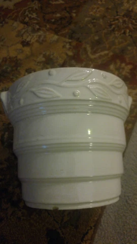ANTIQUE CERAMIC PLANTER  - 9" x 8" Cover