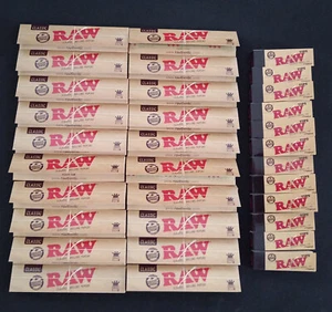 Papel de Liar RAW CLASSIC Tamaño King Delgado 110mm con Puntas de Filtro de Cucarachas Punta Rizla - Imagen 1 de 9