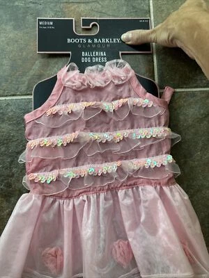 Платье балерины Boots & Barkley розовое домашнее животное размер средний платье подходит для собаки 13-20 фунтов - Изображение 1 из 4