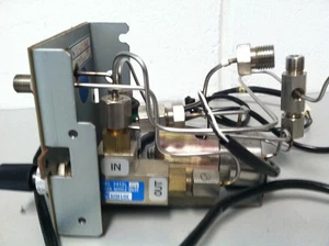Shimadzu 221-43227-92 Module for GC-17A Gas Chromatograph. Two available. - Picture 1 of 4