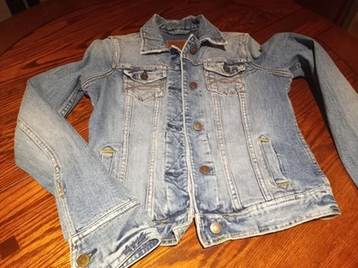 Chaqueta vaquera de mezclilla Abercrombie Fitch para mujer talla pequeña envejecida blanqueada (shl) Foto 1 de 3