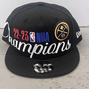 Denver Nuggets New Era 2023 Finales NBA Campeones Vestuario Snapback Sombrero 9FIFTY - Imagen 1 de 8