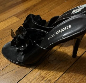 Sacha Too Mules Slides Heels Black Leather Womens Size 8.5 - Picture 1 of 8