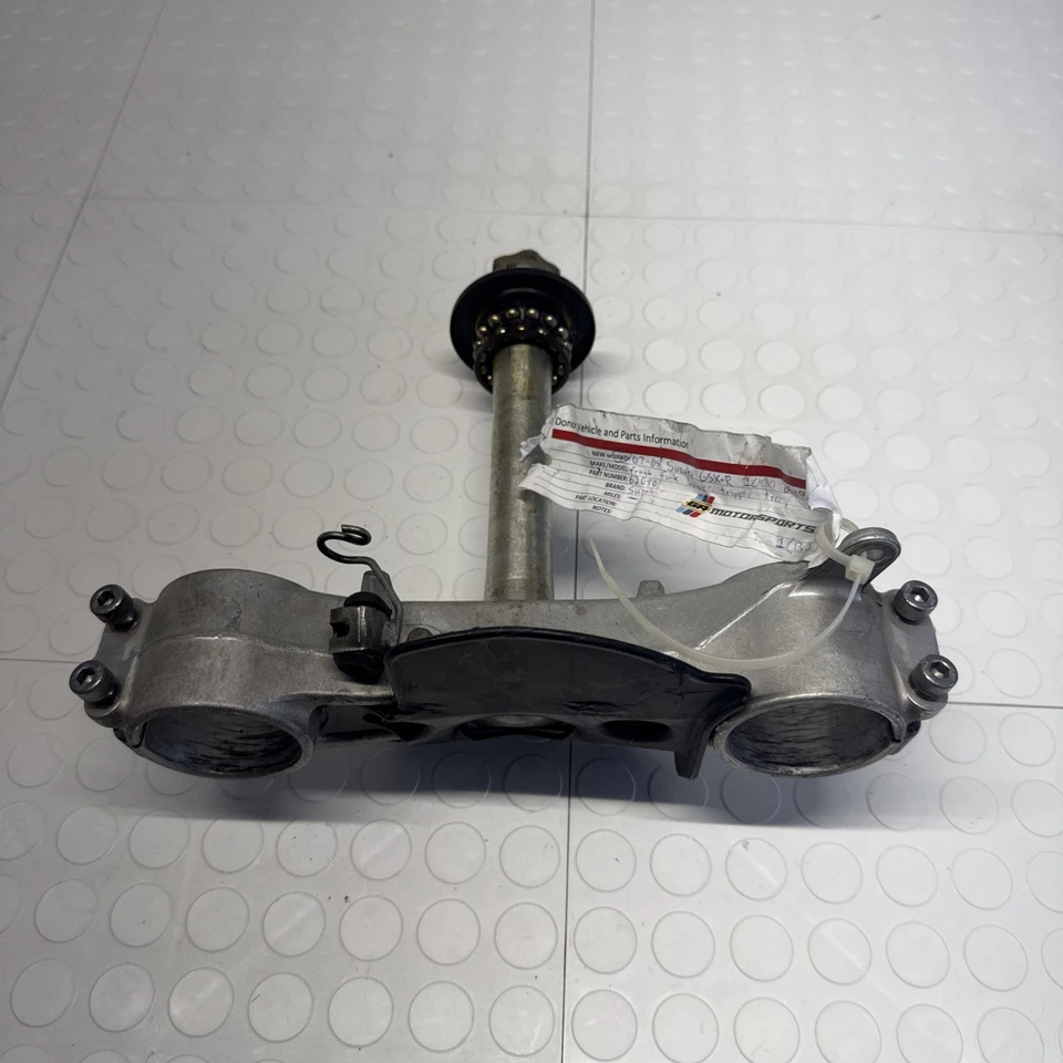 2007-2008 Suzuki GSXR1000 inferior tripla árvore dianteira garfo tubo ponte fabricante de equipamento original - Imagem 1 de 4