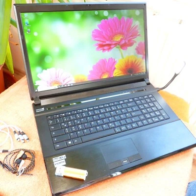 XMG P170 17 Zoll FHD l 32GB RAM NEU l Geforce GTX 870M l i7 I Windows 10 Pro SSD - Bild 1 von 4