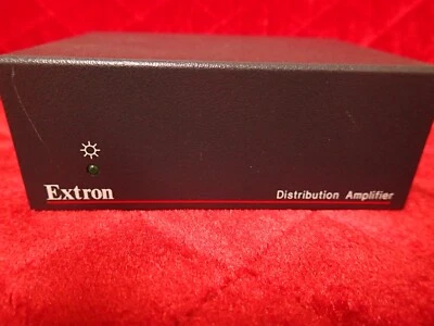 Extron Electronics - Distribution Amplifier  - Model MDA 3SVA - Image 1 of 4