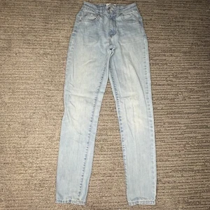 RSQ Size 23 Girls Jeans Mid Rise Vintage Mom Blue Denim - Picture 1 of 3