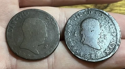 Lote De 2 Moneda Antigua Colonial Española Maravedíes 1818 y 1823 Jubia Casa de la Moneda Era Pirata Foto 1 de 2