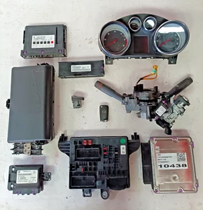 ECU KIT + LOCK SET VAUXHALL ASTRA MK6 J 55577674 0281017452 2009 - 2014 - Picture 1 of 24