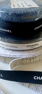 Sie wählen 4 Auswahl Authentisches CHANEL Band Meterware Metallic Paris Schwarz Weiß - Bild 1 von 15
