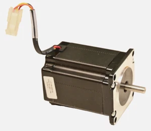 Lin Engineering NEMA 23 Hybrid Step Motor 5718L-01P-25R0 2.8A 1/4" Shaft - Picture 1 of 6