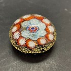 MURANO, Petit sulfure (boule presse papier) à décor millefiori et doré