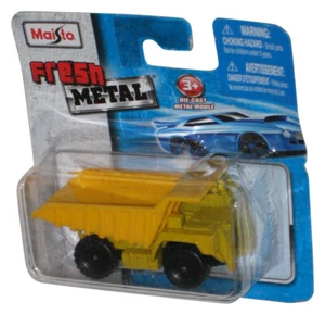 Maisto Fresh Metal (2010) Yellow Dump Truck Metal Die-Cast Toy - (Dented Plastic - Picture 1 of 1