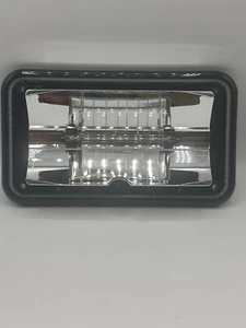Strobo lineare Whelen modello 58L4TUBE o serie - P/N:02-0362189-00D NUOVO VECCHIO MAGAZZINO - Foto 1 di 3