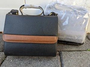 NEW Avon Fashion Color Handbag- Black/Tan - Picture 1 of 3