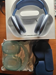AirPods Max Lightning Blue w/ Smart Case - Good Condition  - Picture 1 of 22