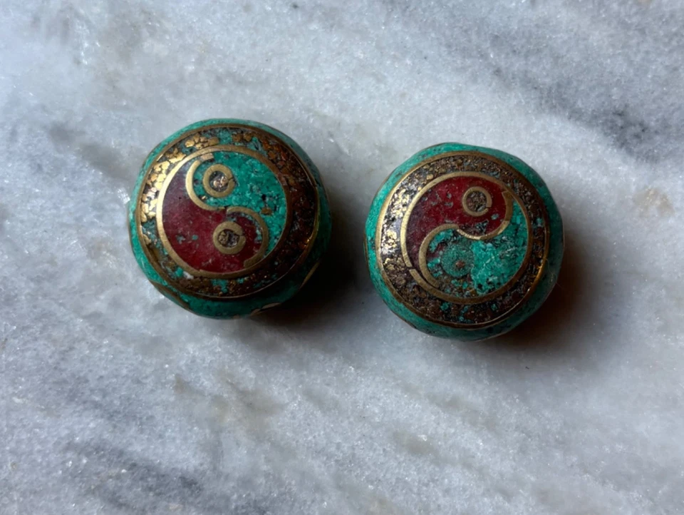 Two Vintage Tibetan Yin Yang Bead Turquoise Corsal brass inlays 28mm CC810 - Image 1 of 1