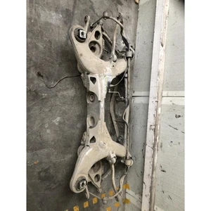 ASSE POSTERIORE COMPLETO MERCEDES-BENZ E (W211) 2006 #80106450 - Foto 1 di 5