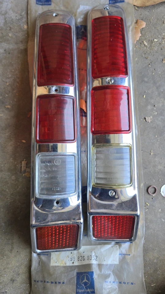 Задние фонари W198 300SL - 198 826 0352 - 13204 - Изображение 1 из 3