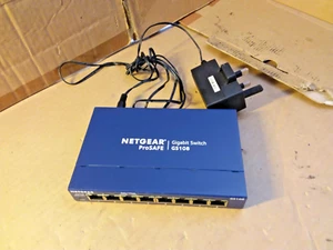 Netgear ProSafe GS108 8-portowy przełącznik gigabitowy v4 z zasilaczem - Zdjęcie 1 z 8