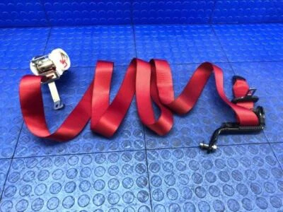 2017-2021 HONDA CIVIC OEM ТИП R ЗАДНИЙ ЛЕВЫЙ НАТЯЖИТЕЛЬ РЕМНЯ БЕЗОПАСНОСТИ КРАСНЫЙ - Изображение 1 из 4